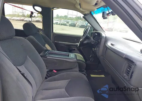 2004 Chevrolet Avalanche 1500 from USA, damaged, VIN 3GNEC12T84G146486